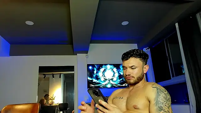 Snapshot of Maximo_Marcelo chatting on February 4, 2025, 2:28 am Maximo Marcelo online show from February 4, 2025, 2:28 am