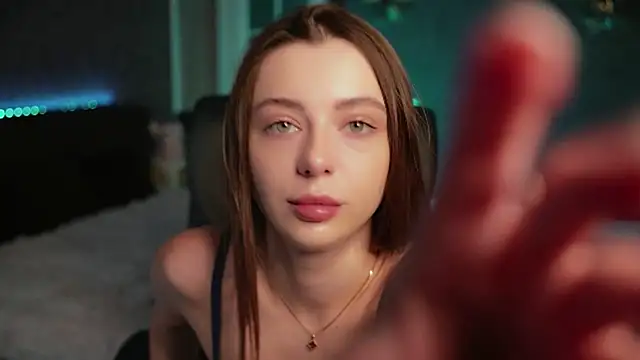 DinaCandy online show from March 25, 2026, 8:25 am