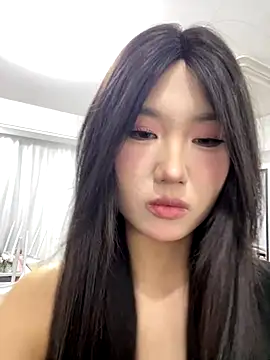 xyebobs online show from November 30, 2025, 2:40 pm