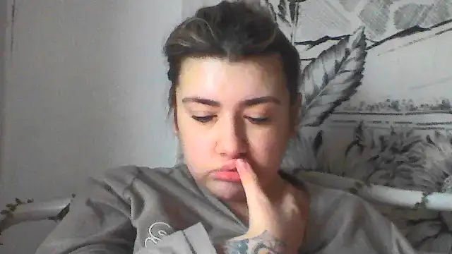 CamilaCherryX online show from February 8, 2026, 1:42 pm