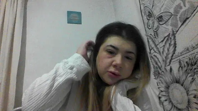 Snapshot of CamilaCherryX chatting on January 13, 2025, 12:41 am CamilaCherryX online show from January 13, 2025, 12:41 am