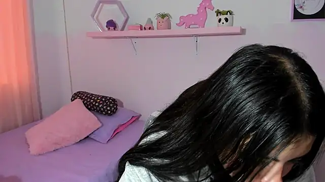 Snapshot of myeimmy_33 chatting on February 6, 2025, 10:10 pm myeimmy 33 online show from February 6, 2025, 10:10 pm