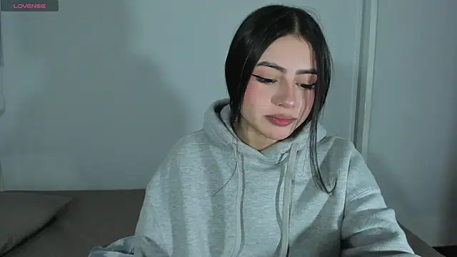 Snapshot of myeimmy_33 chatting on February 7, 2025, 4:03 pm myeimmy 33 online show from February 7, 2025, 4:03 pm