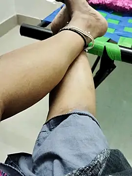 Snapshot of Tamilrojanew chatting on October 28, 2025, 5:18 am Tamilrojanew online show from October 28, 2025, 5:18 am