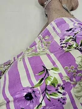 Snapshot of Tamilrojanew chatting on November 26, 2025, 5:07 am Tamilrojanew online show from November 26, 2025, 5:07 am