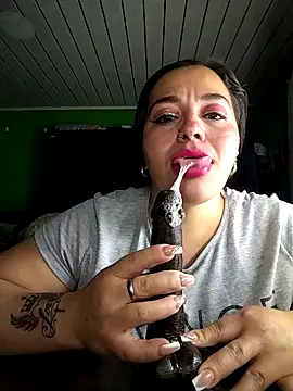 emily sweet13 online show from April 14, 2026, 12:21 pm