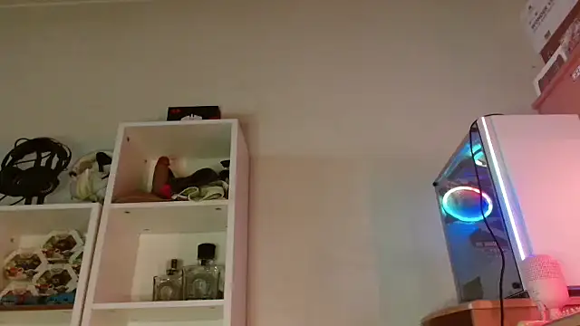 DirtyDi97 online show from February 10, 2026, 4:06 pm