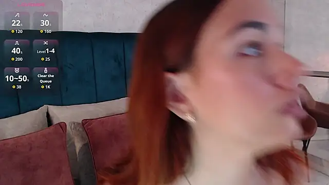 Snapshot of AdeleAndersonn chatting on November 13, 2025, 8:02 pm AdeleAndersonn online show from November 13, 2025, 8:02 pm