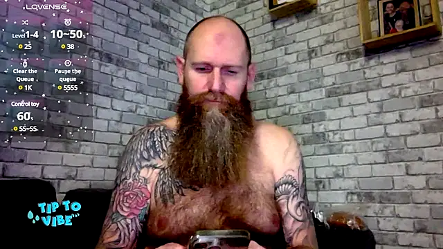 Snapshot of Ice_mannHH chatting on December 18, 2024, 10:02 pm Ice mannHH online show from December 18, 2024, 10:02 pm