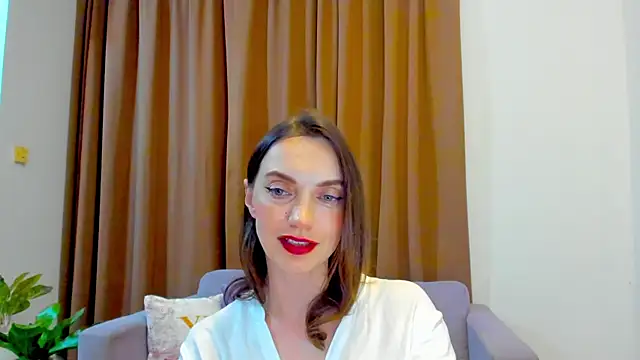 LovelyeeMia online show from October 18, 2025, 2:41 pm