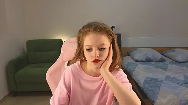 Snapshot of Eveleen_Soleen chatting on September 28, 2025, 12:34 pm Eveleen Soleen online show from September 28, 2025, 12:34 pm