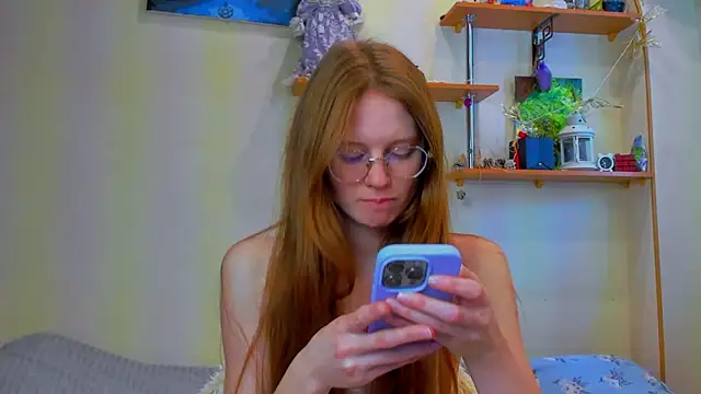 Fire Luna online show from February 18, 2026, 5:05 am