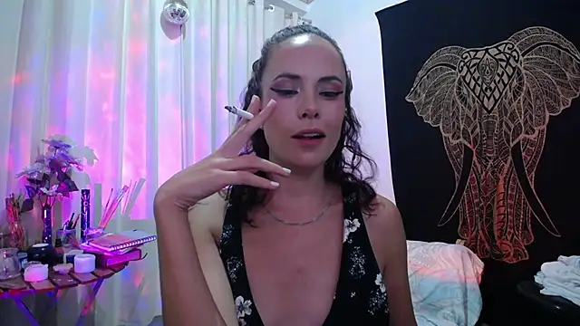 Snapshot of AmaRiv chatting on January 22, 2025, 12:06 am AmaRiv online show from January 22, 2025, 12:06 am