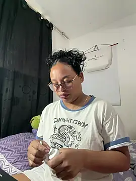 angela angels  online show from April 12, 2026, 3:04 pm