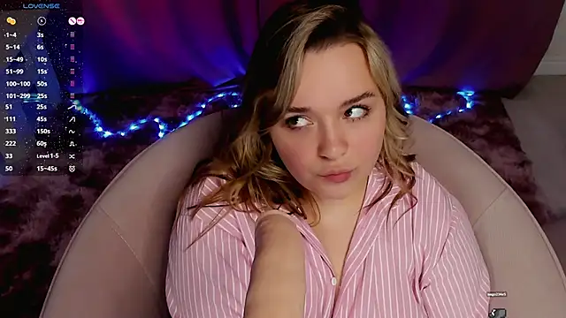 AlliceBrown  online show from February 15, 2025, 10:31 pm