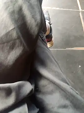 Snapshot of Juliano69xv chatting on January 13, 2026, 8:24 pm Juliano69xv online show from January 13, 2026, 8:24 pm