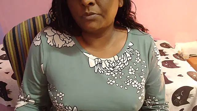 INDIANSIN2 online show from June 17, 2026, 4:12 am