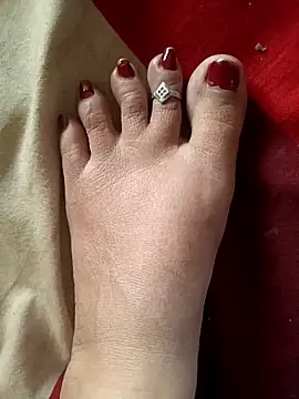 lakey91girl online show from February 15, 2026, 2:23 am