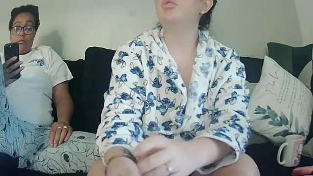 Snapshot of vanilla_chocolate23 chatting on September 18, 2025, 7:33 am vanilla chocolate23 online show from September 18, 2025, 7:33 am