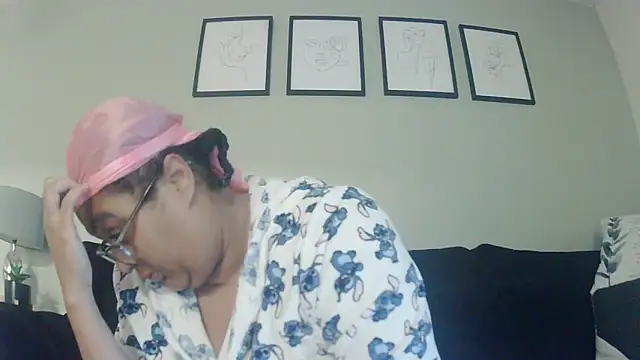 Snapshot of vanilla_chocolate23 chatting on October 7, 2025, 6:58 am vanilla chocolate23 online show from October 7, 2025, 6:58 am