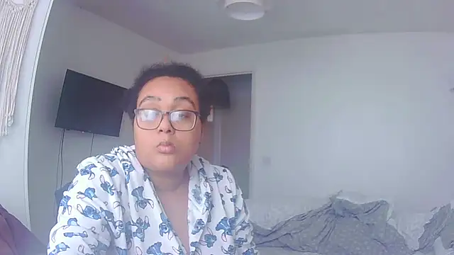 vanilla chocolate23 online show from February 12, 2026, 9:53 am