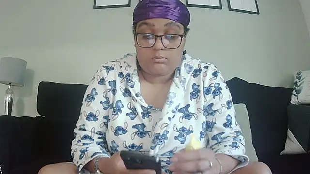 Snapshot of vanilla_chocolate23 chatting on October 6, 2025, 8:04 am vanilla chocolate23 online show from October 6, 2025, 8:04 am