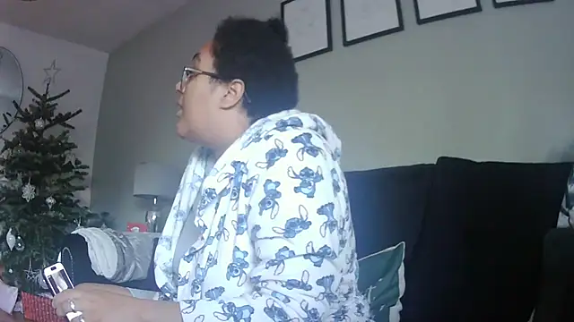 Snapshot of vanilla_chocolate23 chatting on December 2, 2025, 10:28 am vanilla chocolate23 online show from December 2, 2025, 10:28 am