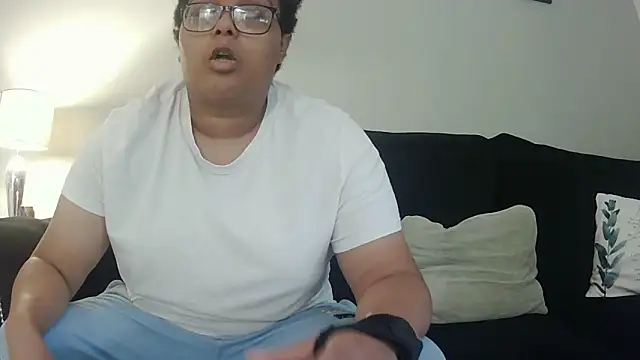 Snapshot of vanilla_chocolate23 chatting on September 10, 2025, 11:20 am vanilla chocolate23 online show from September 10, 2025, 11:20 am