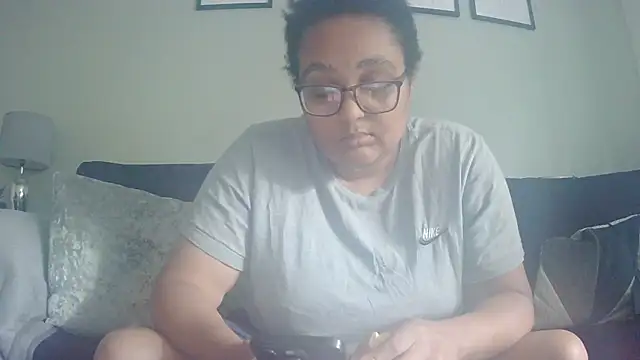 Snapshot of vanilla_chocolate23 chatting on June 30, 2026, 3:23 pm vanilla chocolate23 online show from June 30, 2026, 3:23 pm