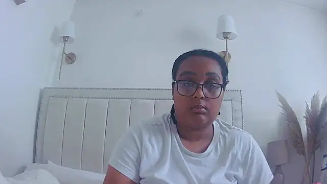 Snapshot of vanilla_chocolate23 chatting on October 9, 2025, 8:15 am vanilla chocolate23 online show from October 9, 2025, 8:15 am