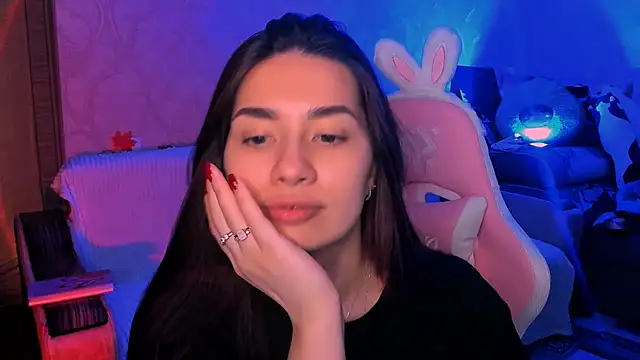 Snapshot of Swee_Alicee chatting on May 6, 2026, 10:14 pm Swee Alicee online show from May 6, 2026, 10:14 pm