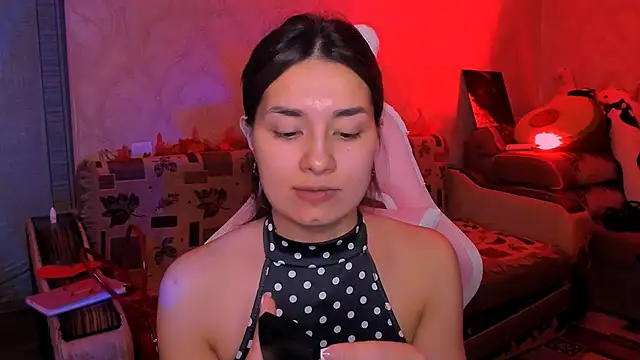 Snapshot of Swee_Alicee chatting on May 17, 2026, 12:49 pm Swee Alicee online show from May 17, 2026, 12:49 pm