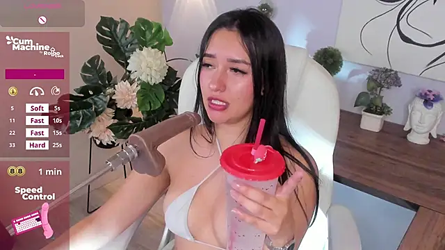 Snapshot of ela_lane_2 chatting on October 29, 2025, 2:05 pm ela lane 2 online show from October 29, 2025, 2:05 pm