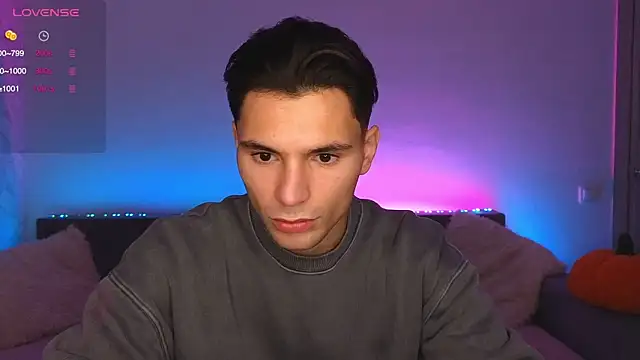 denlover1 online show from October 31, 2025, 6:54 am