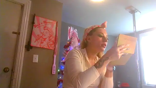 Snapshot of lexybabyxo chatting on December 1, 2025, 1:23 pm lexybabyxo online show from December 1, 2025, 1:23 pm