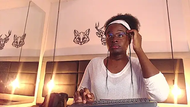 Snapshot of candy_lovee69 chatting on December 15, 2025, 10:04 pm candy lovee69 online show from December 15, 2025, 10:04 pm