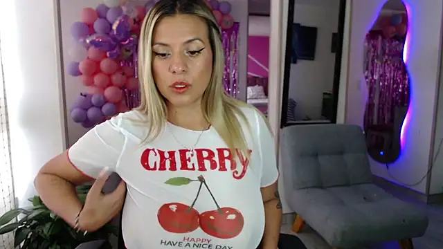 Snapshot of _Maraa chatting on January 13, 2026, 9:41 pm Maraa online show from January 13, 2026, 9:41 pm