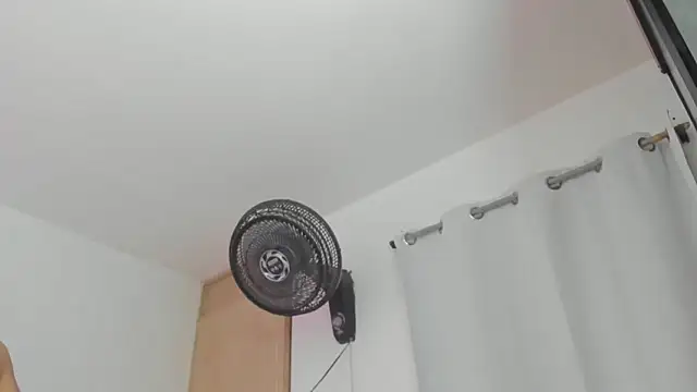 GilberMxx online show from April 16, 2026, 10:38 am