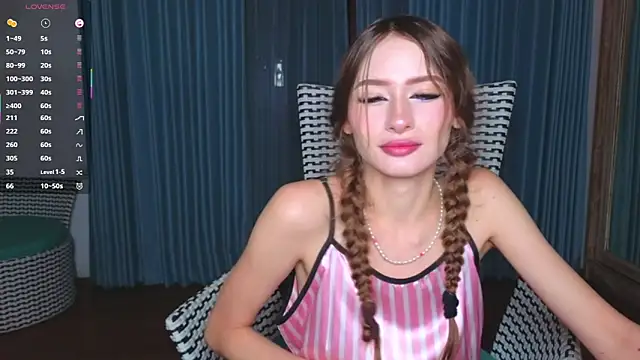 Snapshot of candyboofairy chatting on March 2, 2026, 4:03 pm candyboofairy online show from March 2, 2026, 4:03 pm