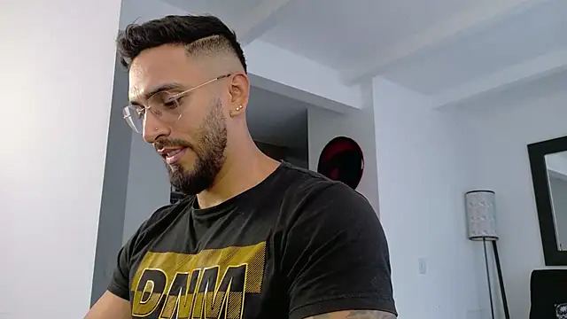 tony muscle online show from February 15, 2026, 10:52 pm