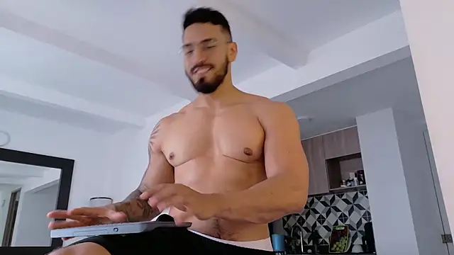 tony muscle online show from November 26, 2025, 8:42 pm