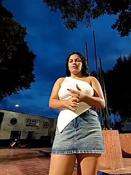 Snapshot of girl_milk1 chatting on November 7, 2025, 10:46 pm girl milk1 online show from November 7, 2025, 10:46 pm