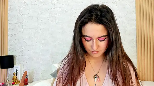 mayragonzpe   online show from March 21, 2025, 7:24 pm