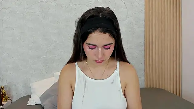 mayragonzpe   online show from March 14, 2025, 1:13 pm