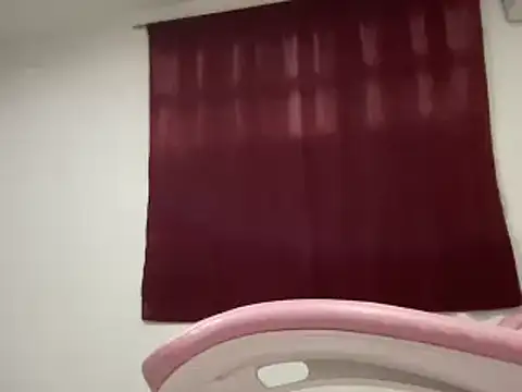 Snapshot of Susandolls chatting on January 11, 2025, 11:24 pm Susandolls online show from January 11, 2025, 11:24 pm