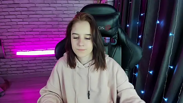 Snapshot of Tonya_Gray chatting on January 2, 2025, 4:20 am Tonya Gray online show from January 2, 2025, 4:20 am