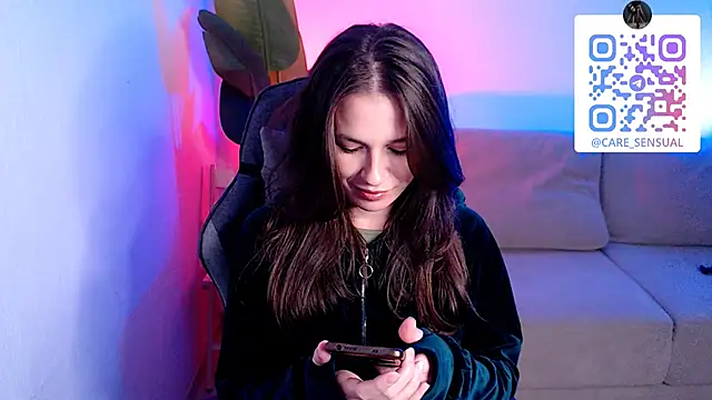 Snapshot of M_Sensual chatting on October 3, 2025, 5:25 pm M Sensual online show from October 3, 2025, 5:25 pm