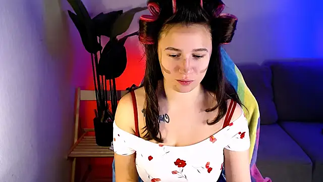 Snapshot of M_Sensual chatting on December 18, 2025, 5:39 pm M Sensual online show from December 18, 2025, 5:39 pm