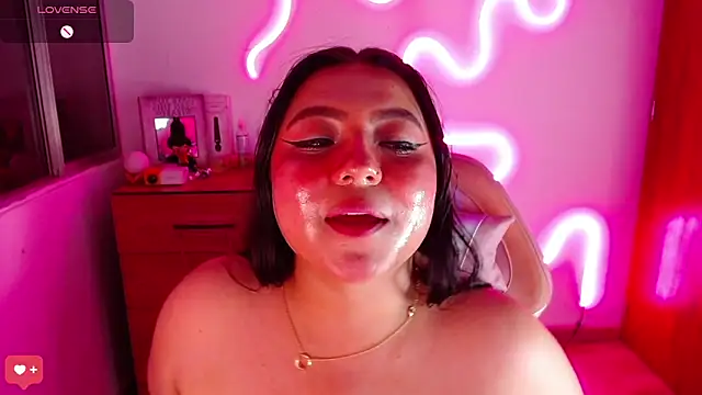 Snapshot of Rebeca_charme21 chatting on February 11, 2025, 5:58 am Rebeca charme21 online show from February 11, 2025, 5:58 am