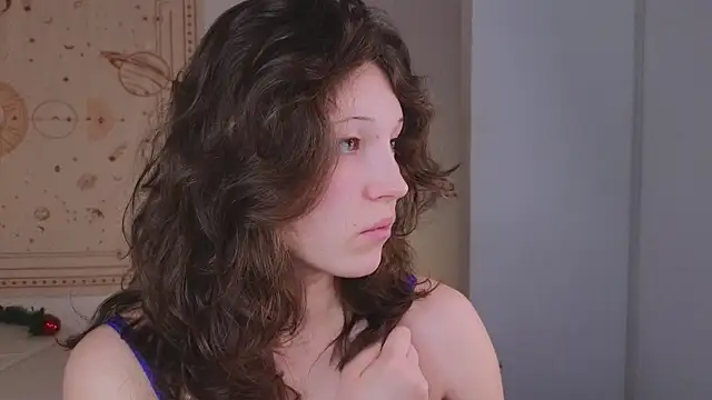 Snapshot of cherry_lea chatting on December 16, 2025, 6:01 pm cherry lea online show from December 16, 2025, 6:01 pm